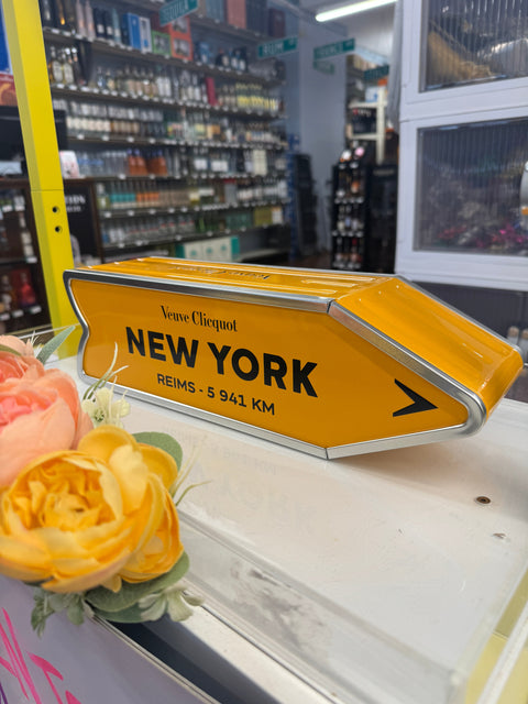 Veuve Clicquot “New York” Arrow: A Chic Keepsake with Built-In Cool