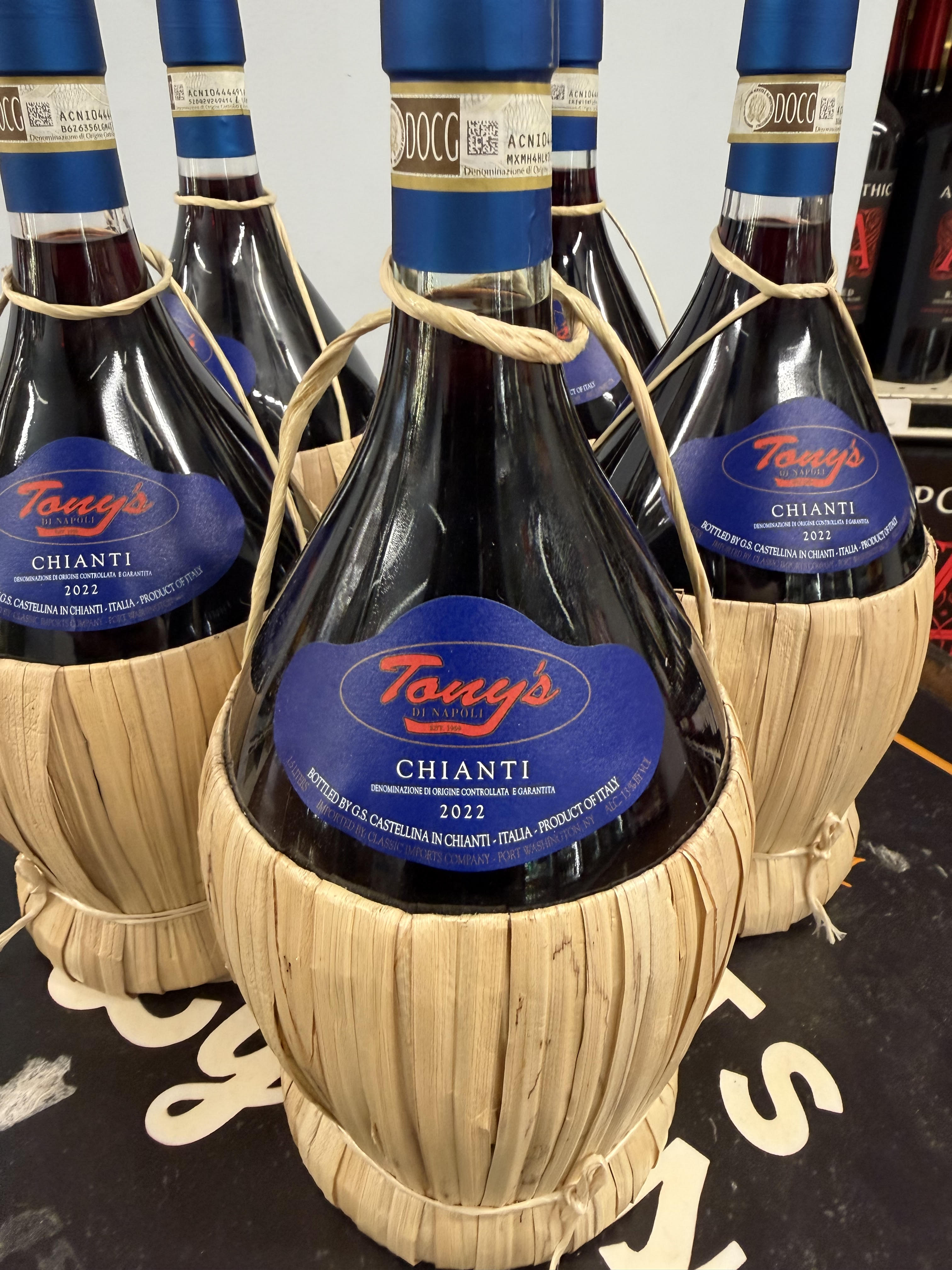 Tony's Di Napoli Chianti – Broadway Spirits